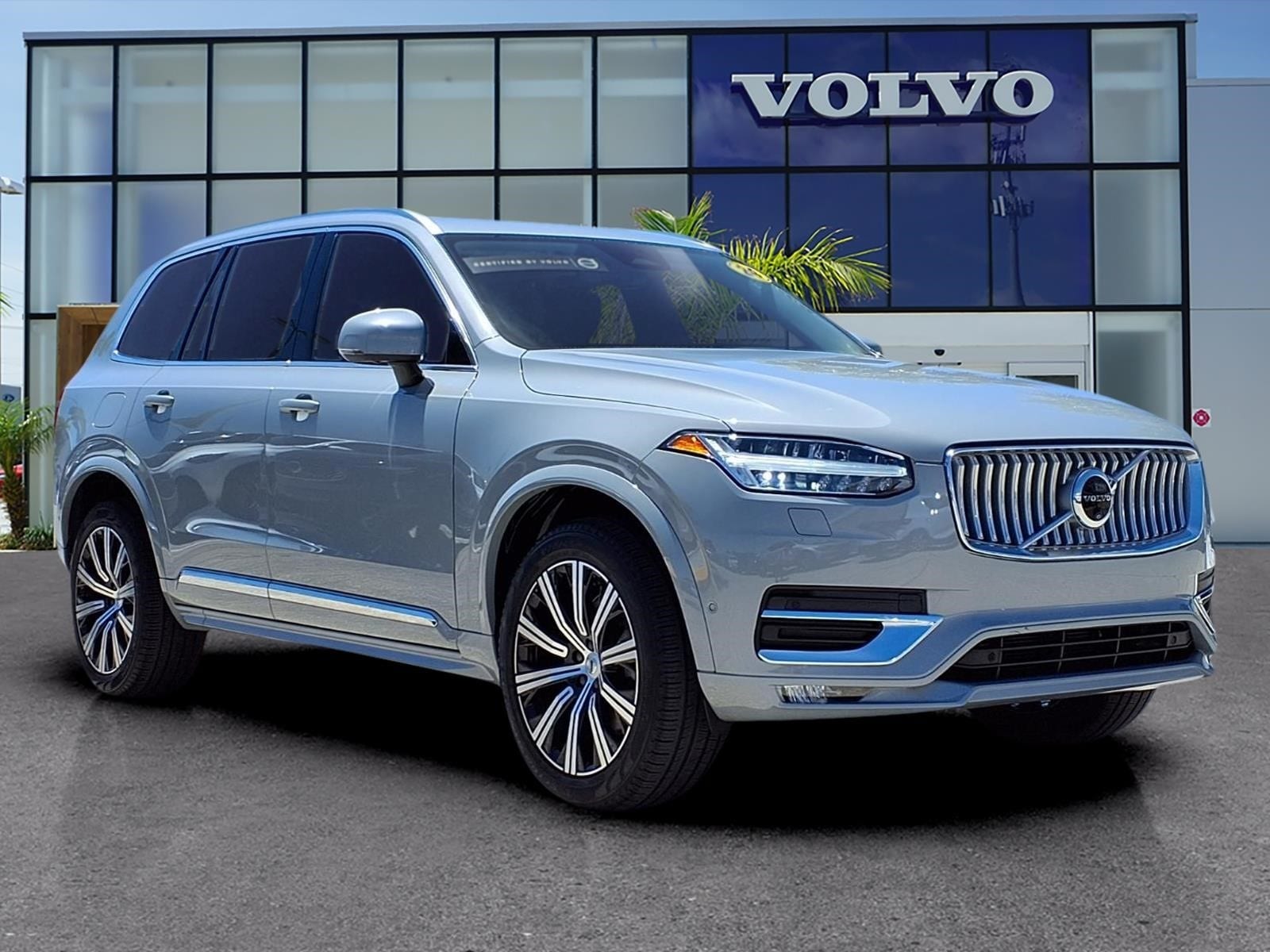 2024 Volvo XC90 B6 Plus 7-Seater Bright theme 4WD's photo
