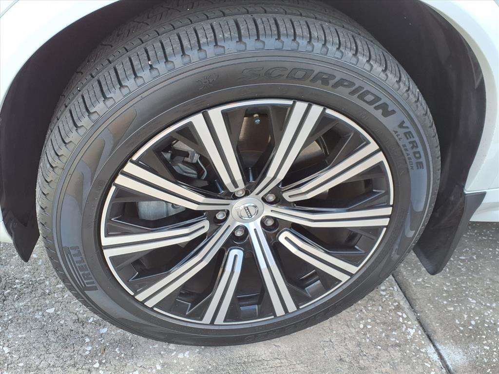 2022 Volvo XC90 Recharge T8 Inscription photo 4