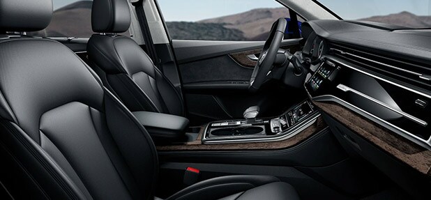 Audi Q7 Interior Picture