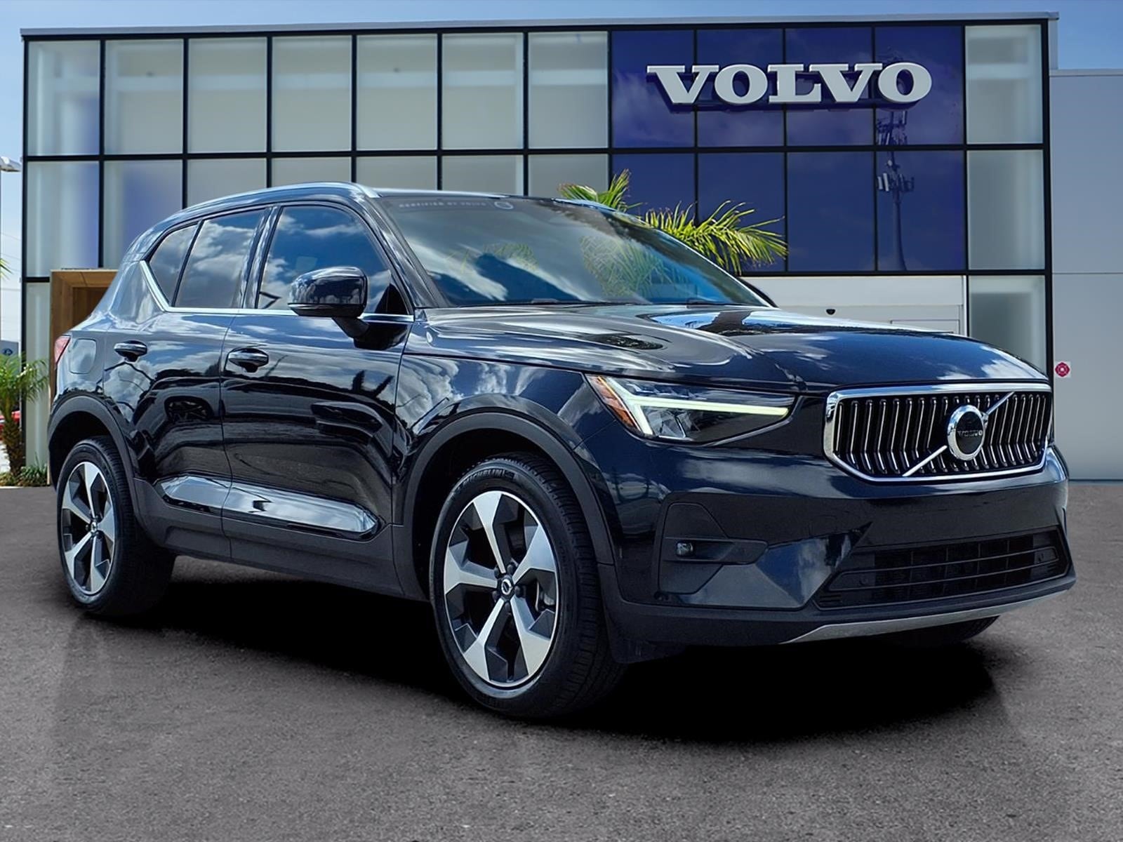 2023 Volvo XC40 B5 Plus Bright AWD's photo
