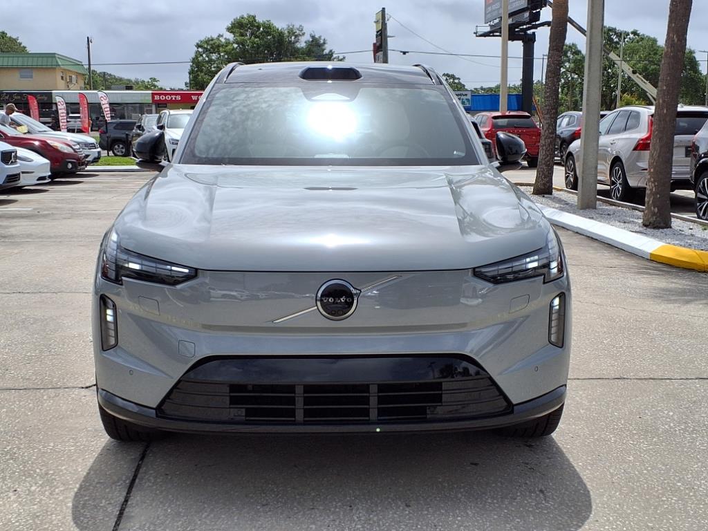2025 Volvo EX90 Twin Motor Ultra photo 2