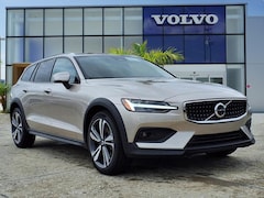 2026 Volvo V60 Cross Country B5 Plus AWD Wagon