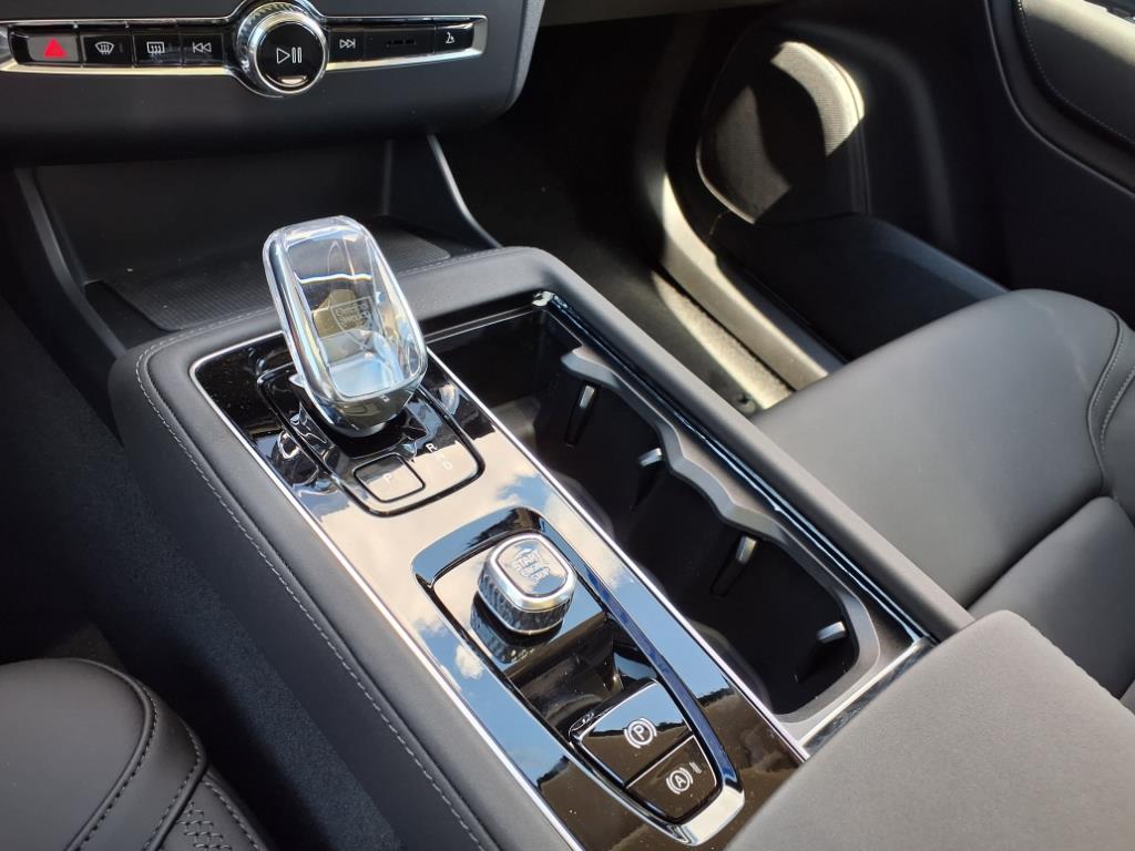 2026 Volvo XC90 Core - Photo 14