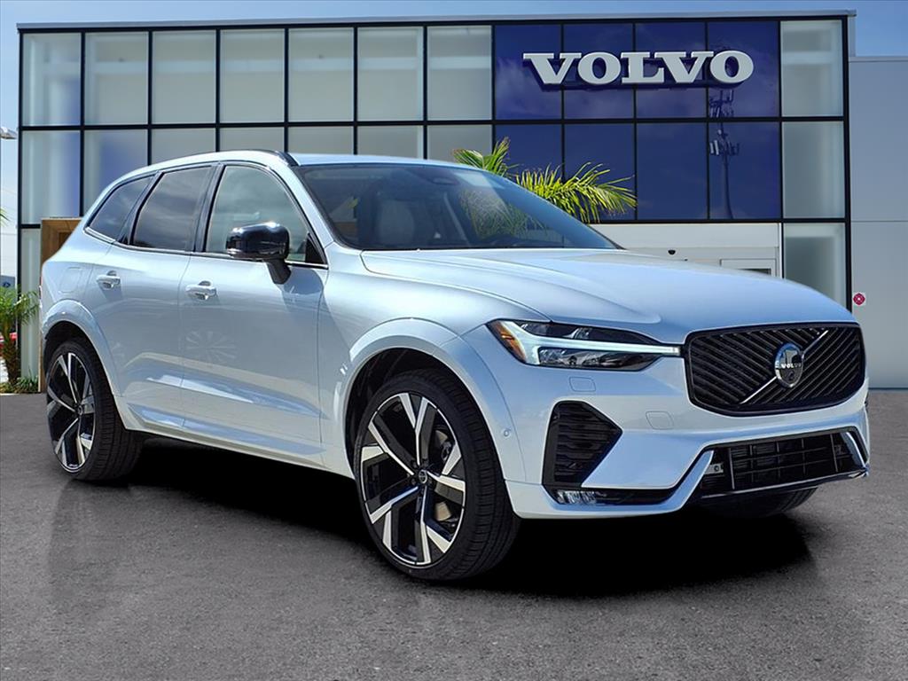 2026 Volvo XC60 Ultra's photo