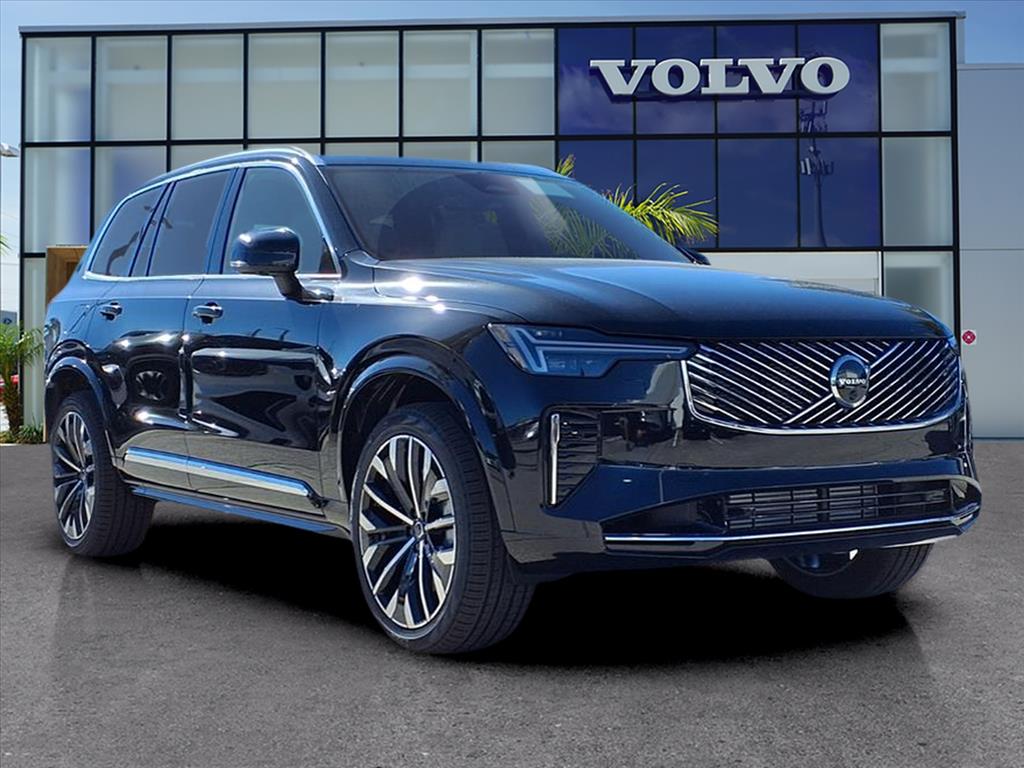 2026 Volvo XC90 Plus's photo