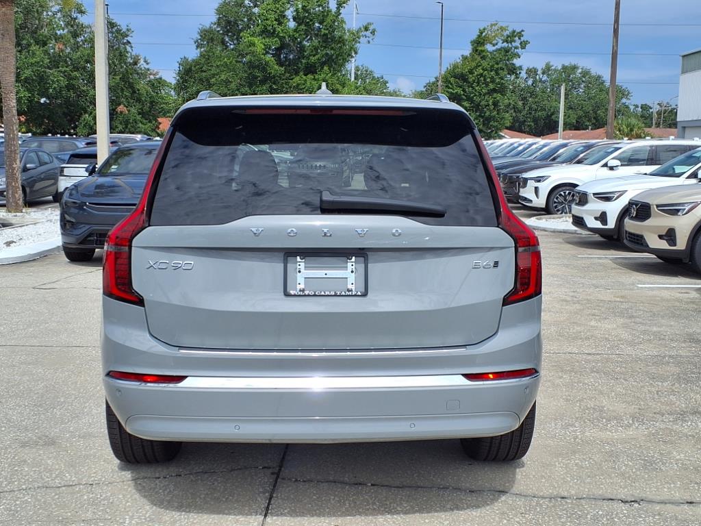 2026 Volvo XC90 Plus - Photo 6