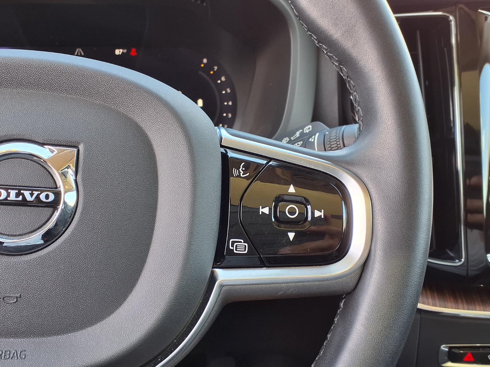 2023 Volvo XC60 Plus - Photo 28
