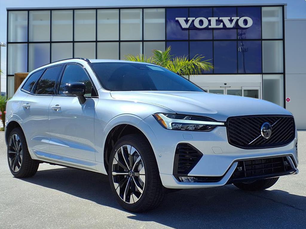 2026 Volvo XC60 Plus's photo