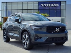 2026 Volvo XC40 B5 Plus AWD SUV