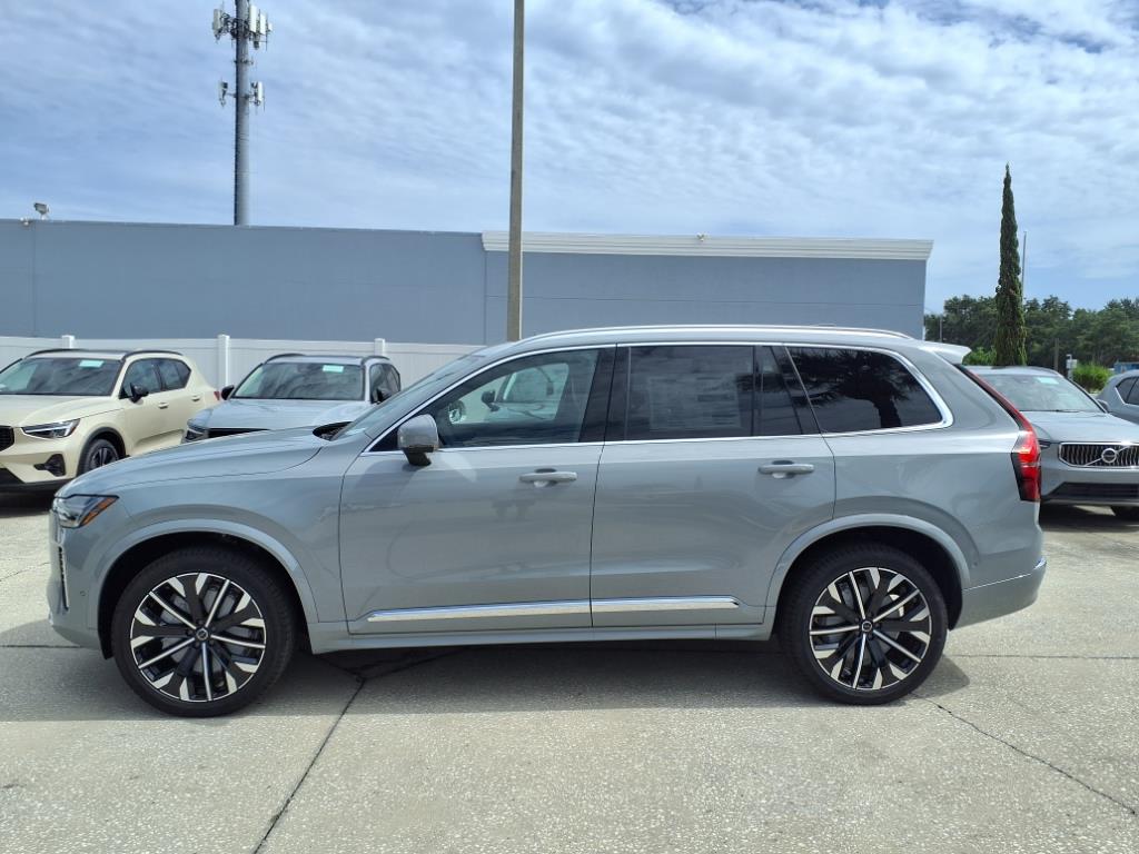 2026 Volvo XC90 Plus photo 4