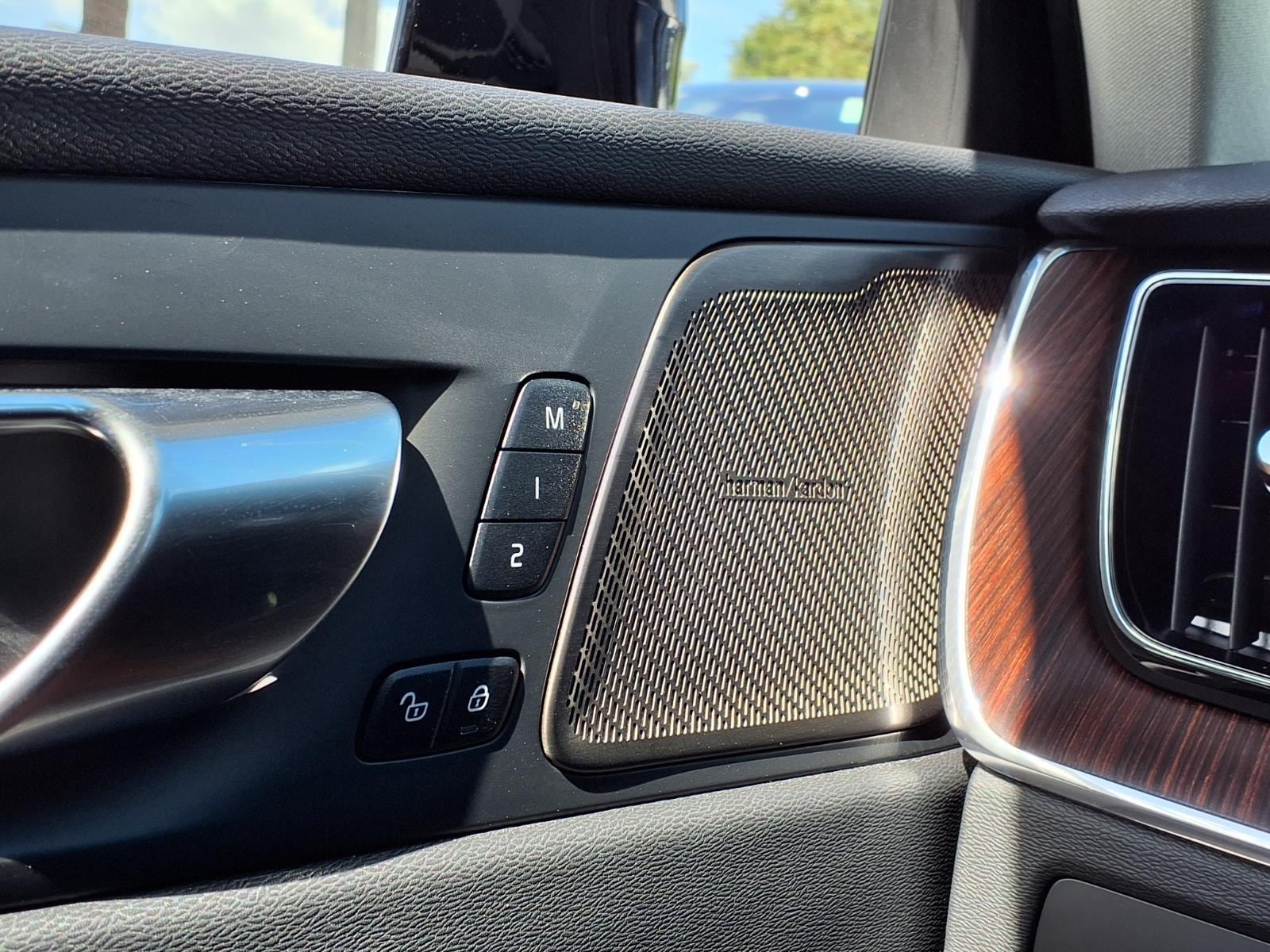 2023 Volvo XC60 Plus - Photo 30