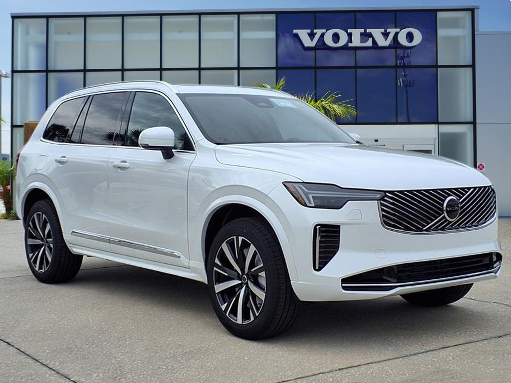 2026 Volvo XC90 Core's photo