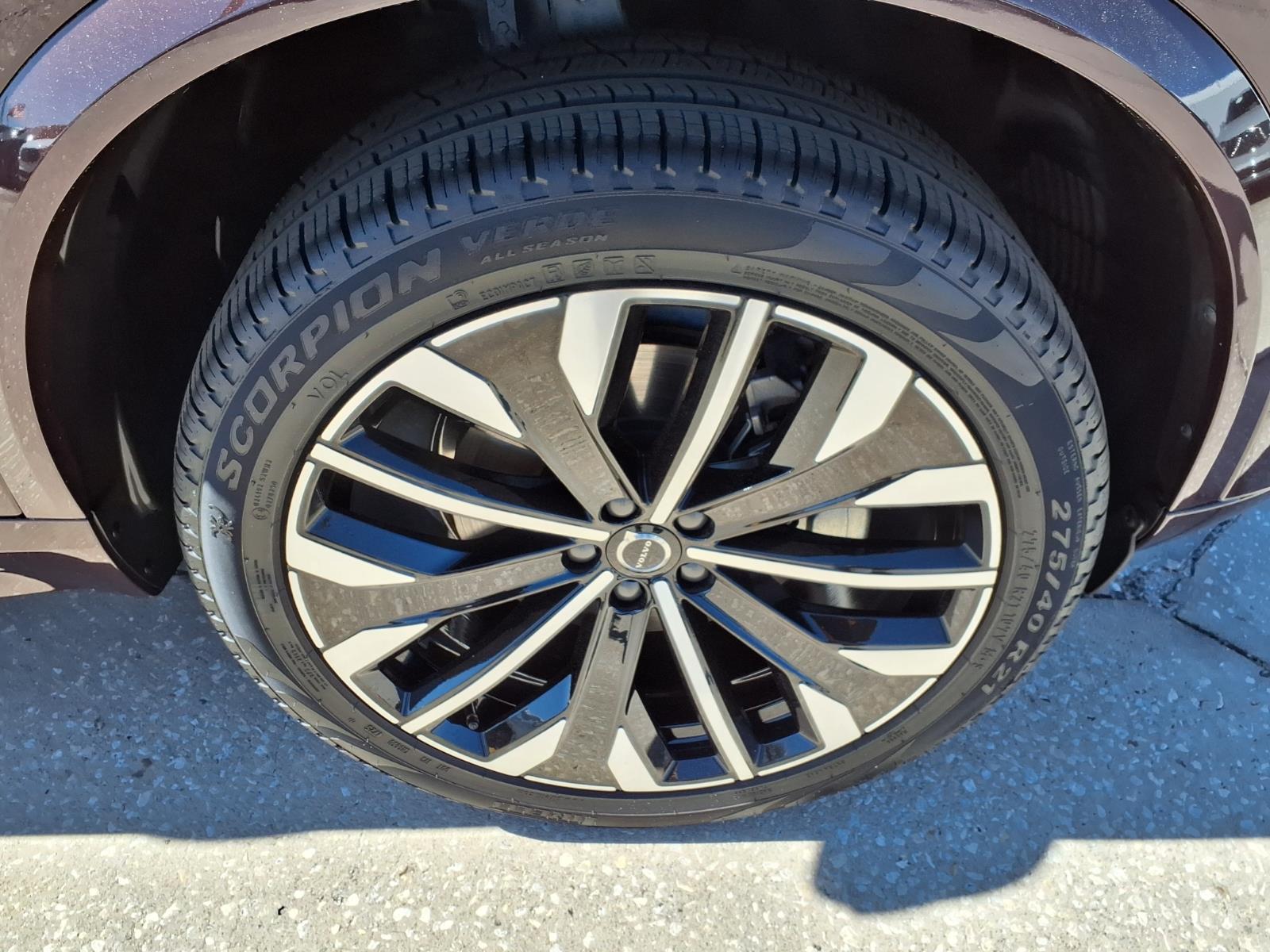 2026 Volvo XC90 Core - Photo 9