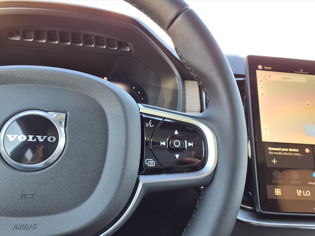2026 Volvo XC90 Plus - Photo 16