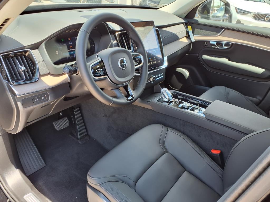 2026 Volvo XC90 Core - Photo 12