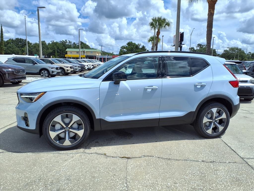 New 2026 Volvo XC40 B5 Plus SUV