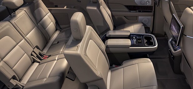 Lincoln Navigator Interior Picture