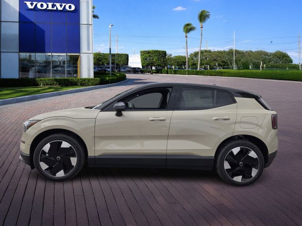 New 2026 Volvo EX30 Twin Motor Ultra SUV