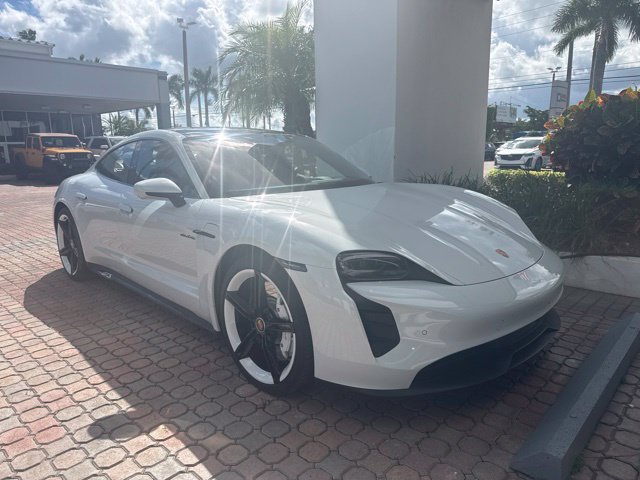2023 Porsche Taycan