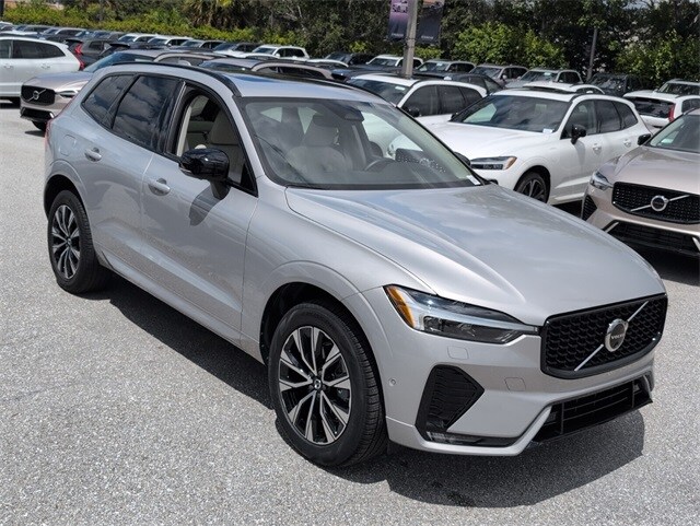 2024 Volvo XC60 B5 Plus photo 2