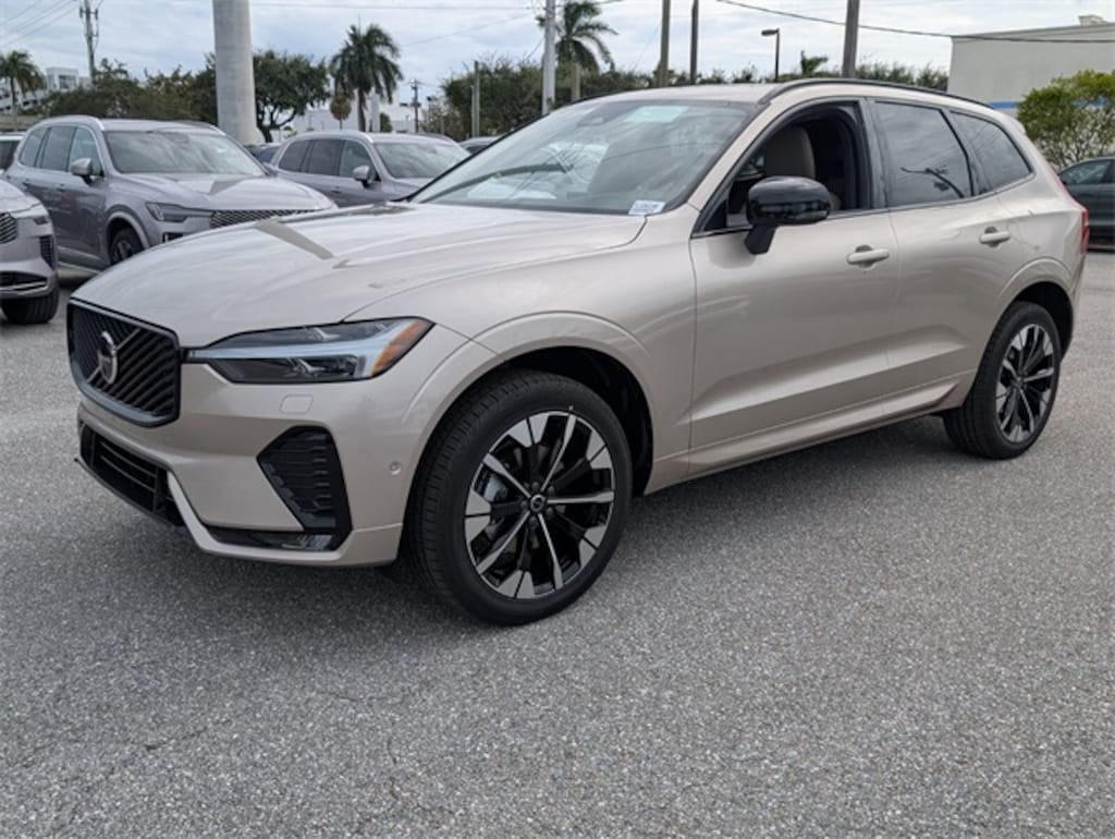 New 2026 Volvo XC60 B5 Plus SUV