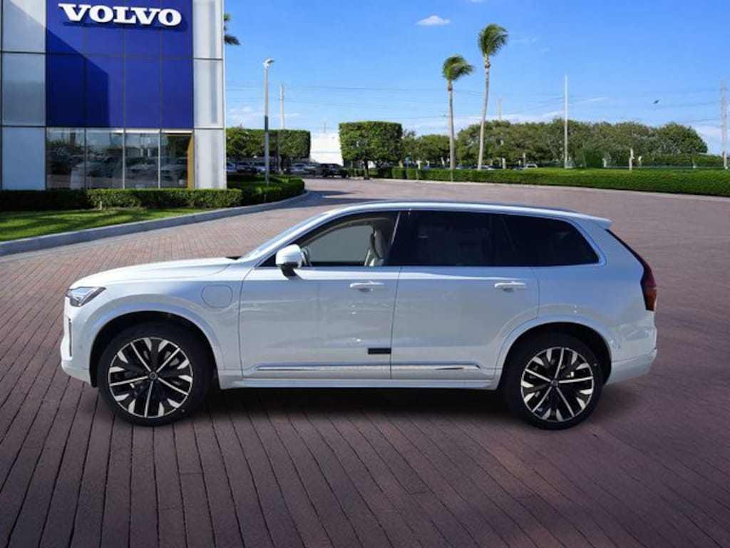 New 2026 Volvo XC90 plug-in hybrid T8 Ultra 7-Seater SUV