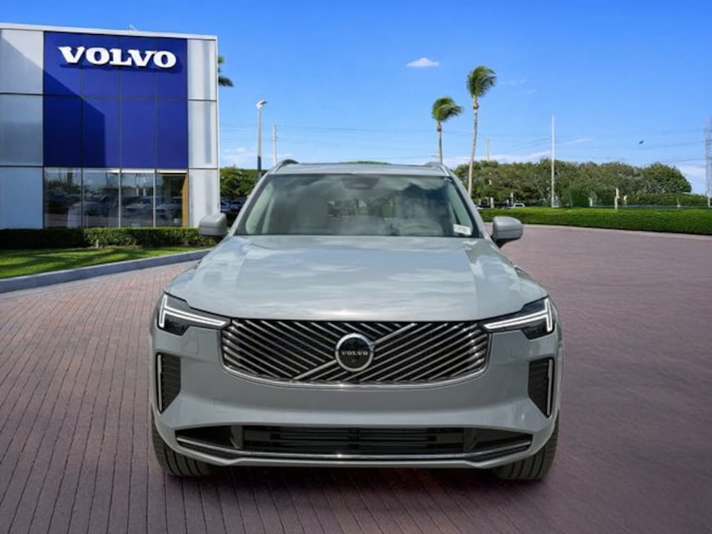New 2026 Volvo XC90 plug-in hybrid T8 Ultra 7-Seater SUV