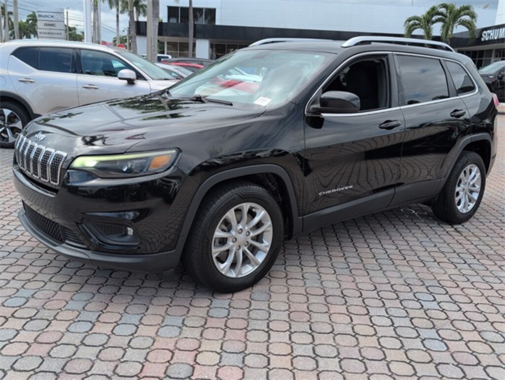 Used 2019 Jeep Cherokee Latitude SUV