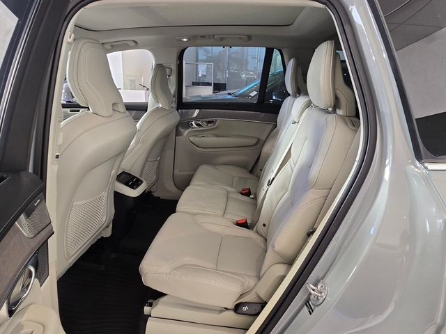 2026 Volvo XC90 Ultra - Photo 16