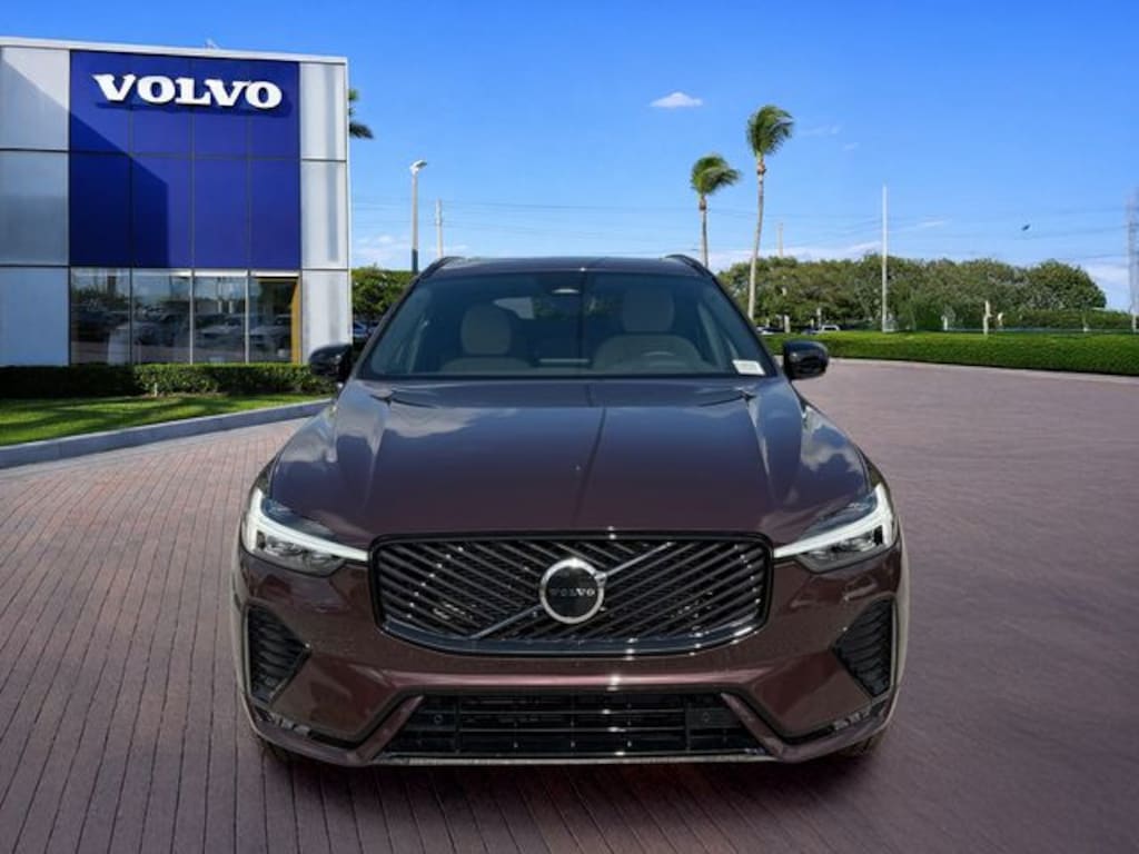 New 2026 Volvo XC60 B5 Core SUV