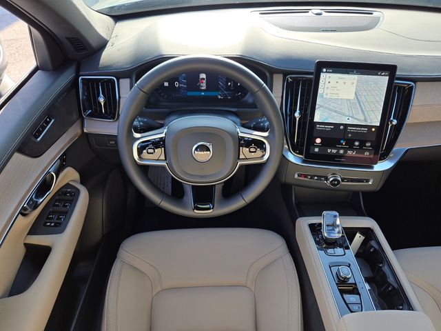 2026 Volvo XC90 Plus - Photo 17