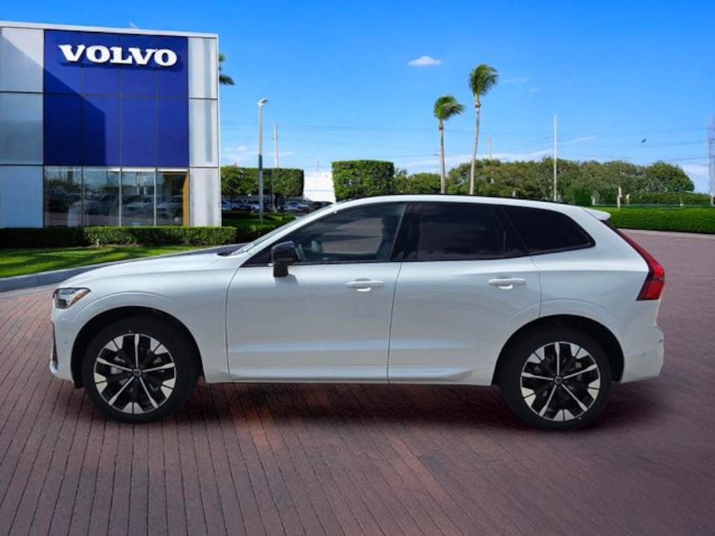 New 2026 Volvo XC60 B5 Plus SUV