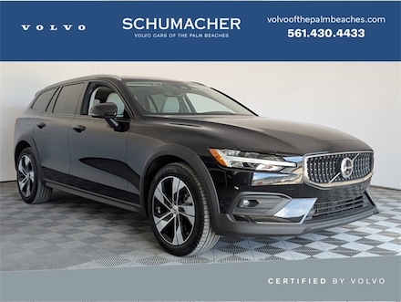 2024 Volvo V60 Cross Country B5 Plus Wagon