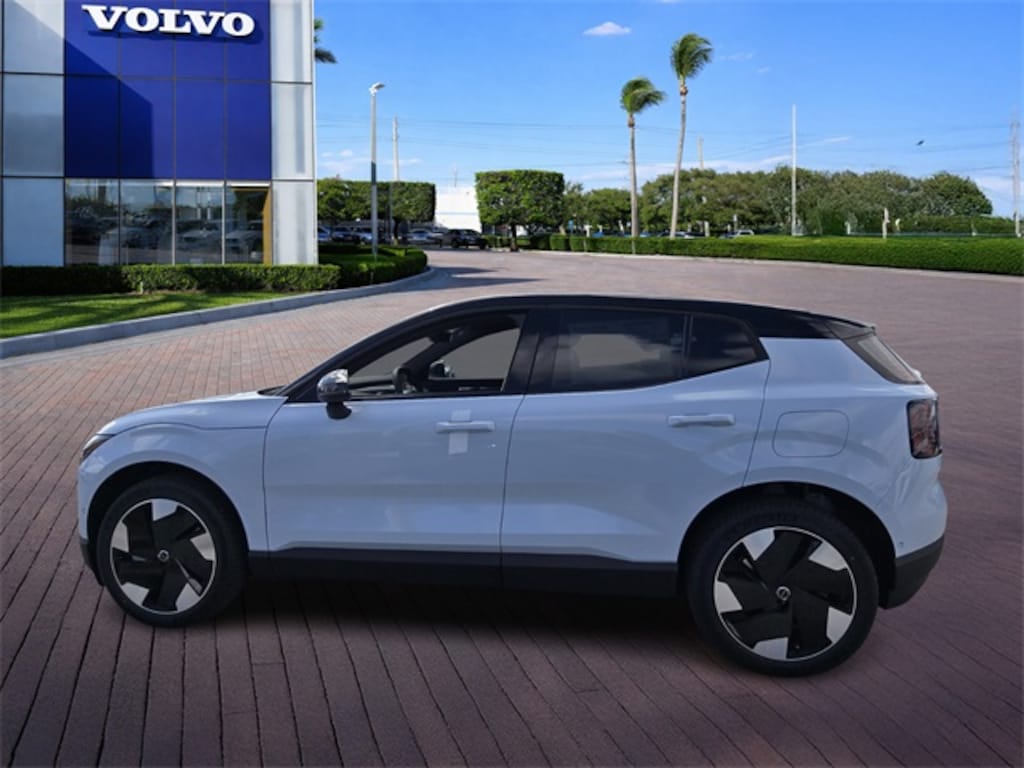 New 2026 Volvo EX30 Twin Motor Ultra SUV