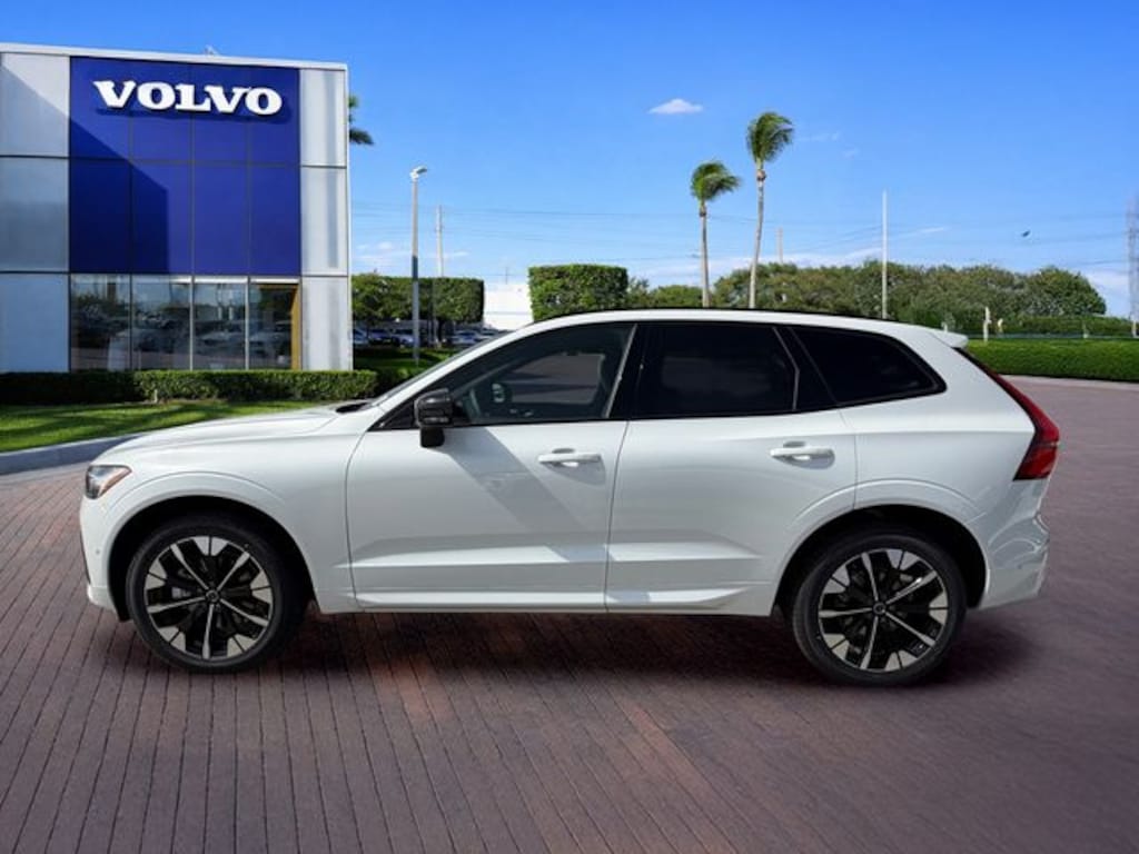 New 2026 Volvo XC60 B5 Plus SUV