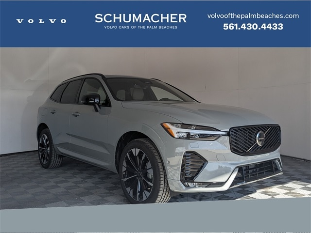 2026 Volvo XC60 Plus's photo