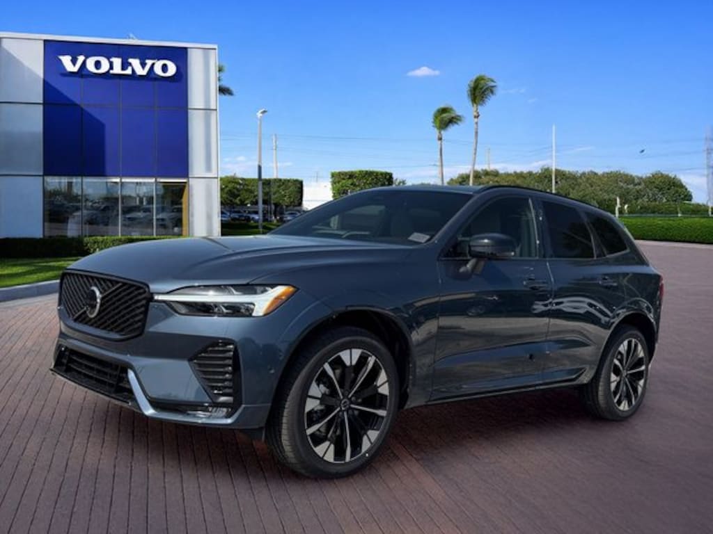 New 2026 Volvo XC60 B5 Plus SUV