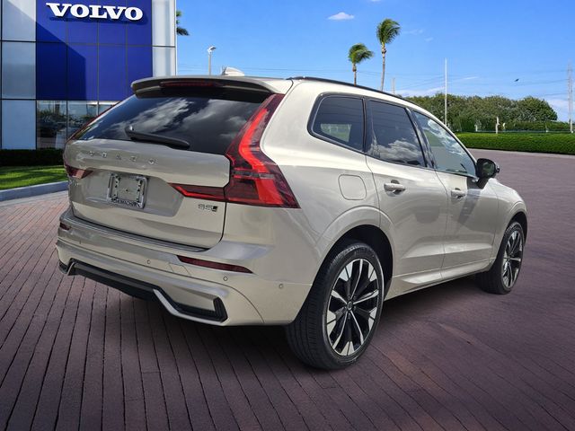 2026 Volvo XC60 Plus - Photo 7