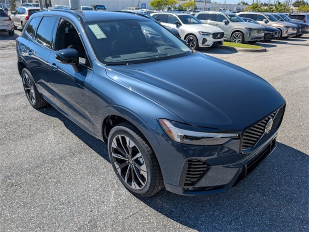 New 2026 Volvo XC60 B5 Plus SUV