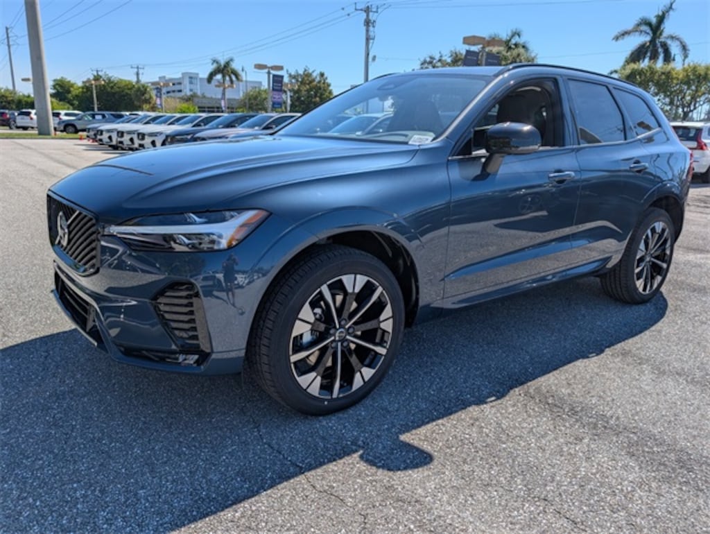 New 2026 Volvo XC60 B5 Plus SUV