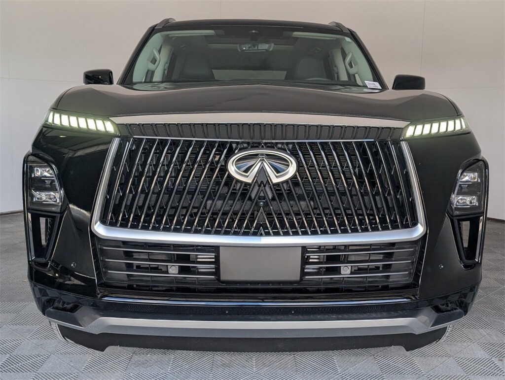2025 Infiniti QX80 Pure photo 3