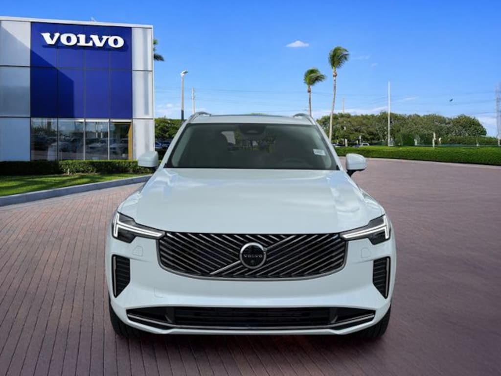 New 2026 Volvo XC90 B6 Plus 7-Seater SUV