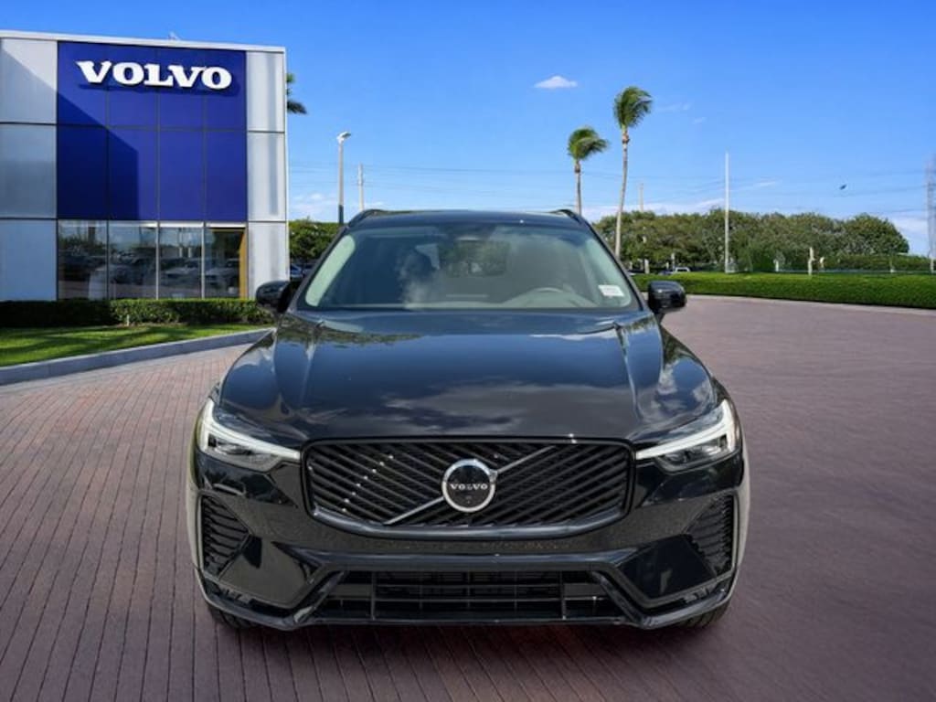 New 2026 Volvo XC60 B5 Plus SUV