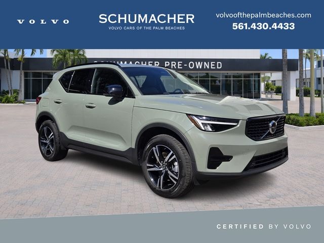 2024 Volvo XC40 B5 Core SUV