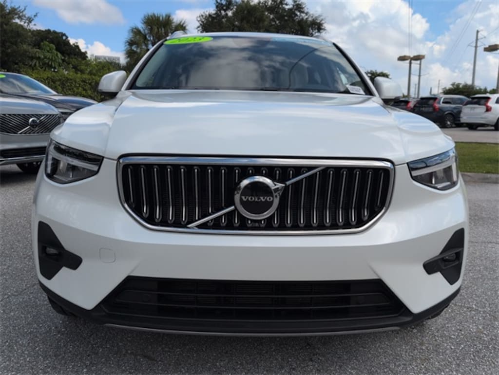 Used 2023 Volvo XC40 B4 Plus Bright Theme SUV