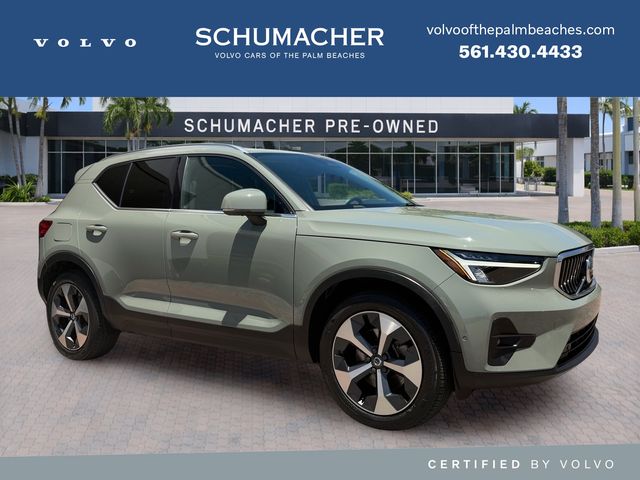 2024 Volvo XC40 B5 Plus Bright AWD's photo