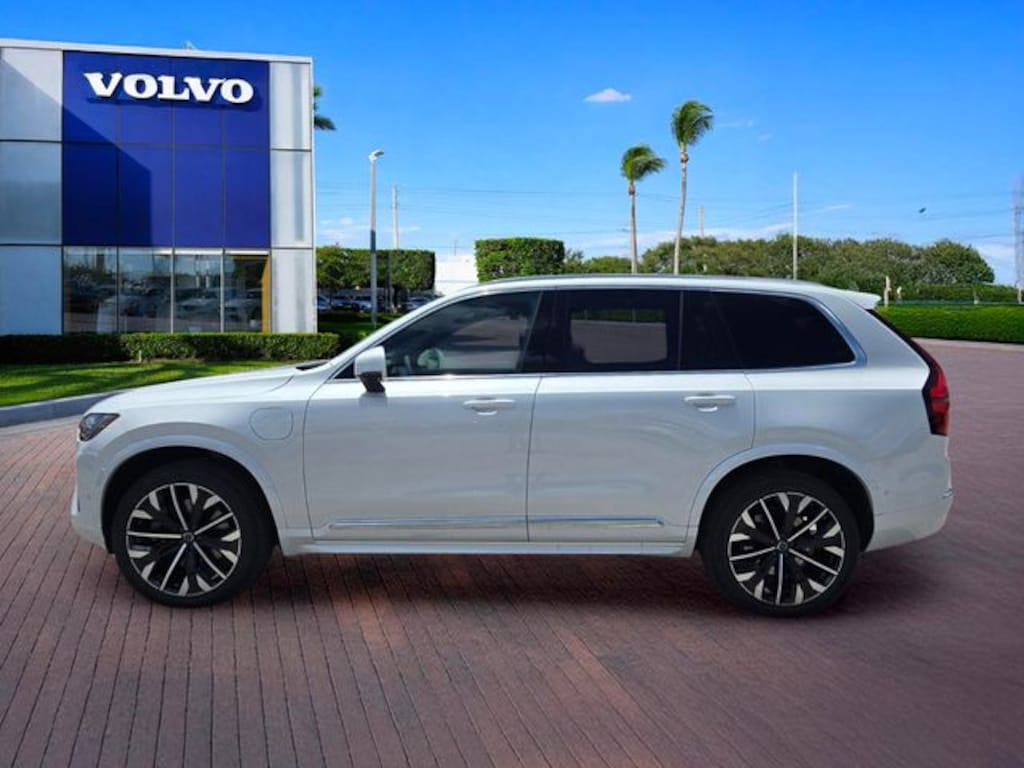 New 2026 Volvo XC90 plug-in hybrid T8 Plus 7-Seater SUV