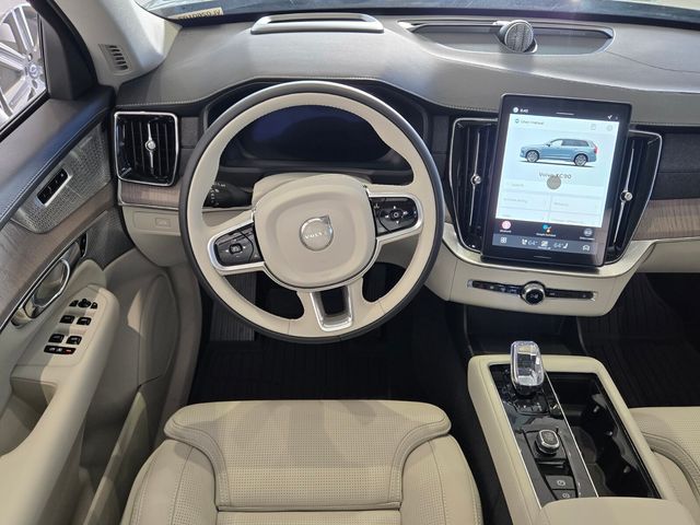 2026 Volvo XC90 Ultra - Photo 18