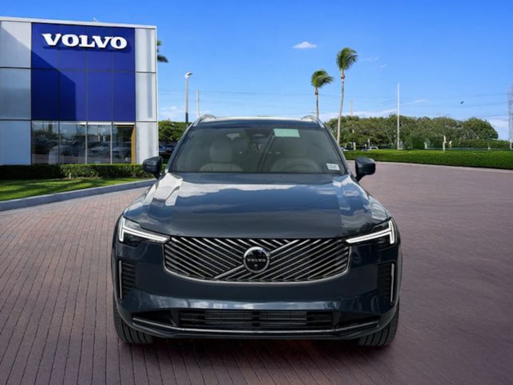 New 2026 Volvo XC90 plug-in hybrid T8 Ultra 7-Seater SUV