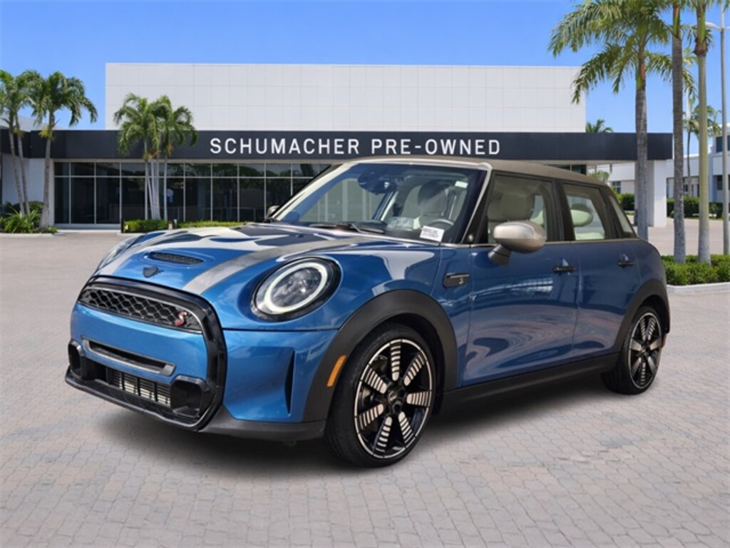 Used 2022 MINI Hardtop 4 Door Hatchback
